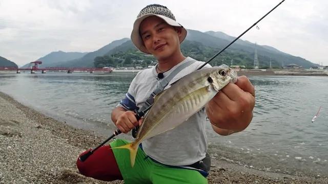 Azing Lab 2nd 19 漁港を飛び出せ 磯で 川で 夏アジング攻略 釣りビジョン