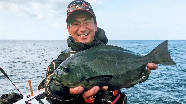 がまかつ 鮎ベスト 野嶋玉造氏のおさがり 貴重 - フィッシング