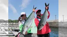 関西発 海釣り派 和歌山県の海上釣堀で大物とガチンコ勝負 釣りビジョン