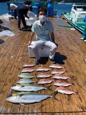 海上釣堀 辨屋の2021年7月19日(月)1枚目の写真