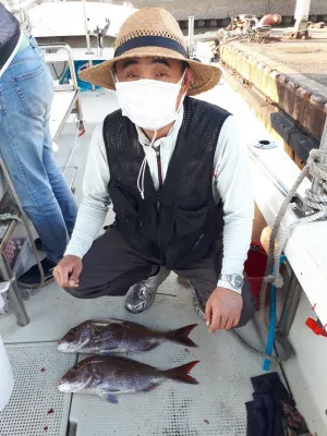 釣り船くわだの2021年8月6日(金)2枚目の写真