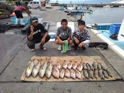 海上つり堀まるやの2021年8月11日(水)2枚目の写真