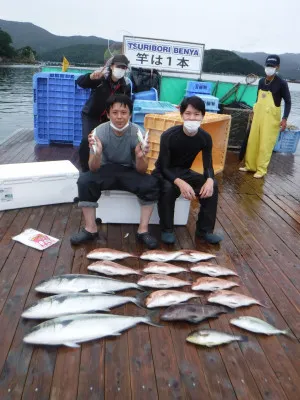 海上釣堀 辨屋の2021年8月15日(日)2枚目の写真