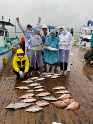 海上釣堀 辨屋の2021年9月22日(水)1枚目の写真