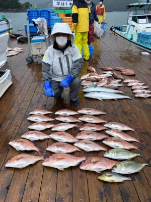 海上釣堀 辨屋の2021年9月26日(日)2枚目の写真