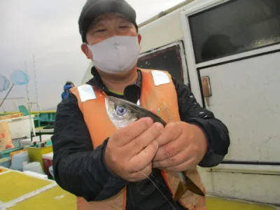 打木屋釣船店の2021年10月8日(金)1枚目の写真