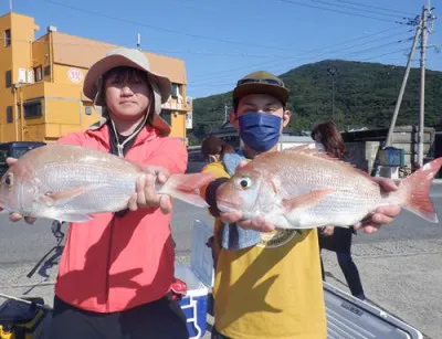 丸銀釣りセンターの2021年10月9日(土)1枚目の写真