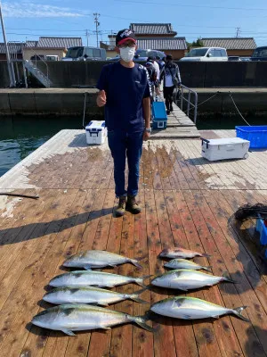 海上釣堀 辨屋の2021年10月12日(火)5枚目の写真