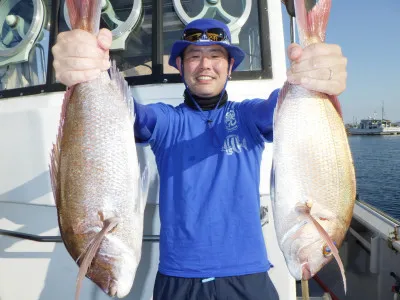 磯部釣船　直栄丸の2021年10月16日(土)2枚目の写真