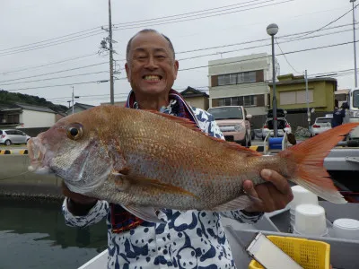 磯部釣船　直栄丸の2021年10月19日(火)1枚目の写真