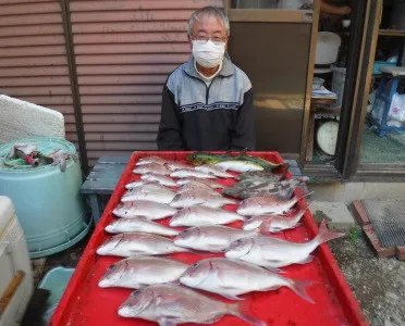 奥村釣船の2021年10月26日(火)4枚目の写真