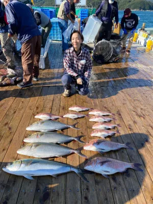 海上釣堀 辨屋の2021年10月26日(火)2枚目の写真