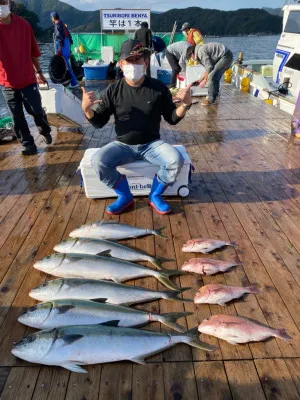 海上釣堀 辨屋の2021年10月30日(土)1枚目の写真