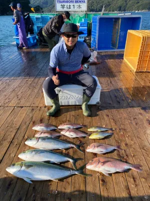 海上釣堀 辨屋の2021年11月3日(水)4枚目の写真