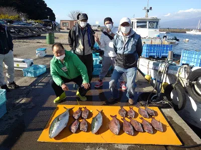 海上つり堀まるやの2021年11月17日(水)1枚目の写真