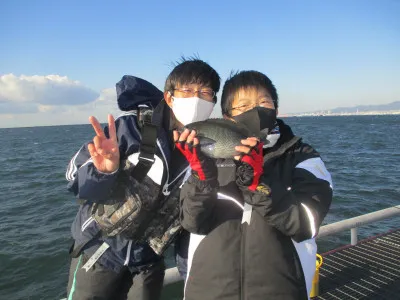 尼崎市立魚つり公園の2021年12月4日(土)1枚目の写真