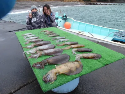 釣り船 久勝丸の2021年12月7日(火)4枚目の写真