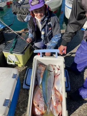 釣り船 黒潮丸の2021年12月15日(水)1枚目の写真