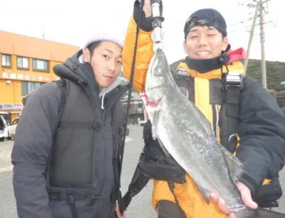 丸銀釣りセンターの2021年12月4日(土)1枚目の写真