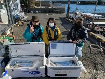 三喜丸釣船店の2022年1月14日(金)1枚目の写真