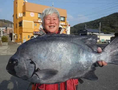 丸銀釣りセンターの2022年1月10日(月)3枚目の写真