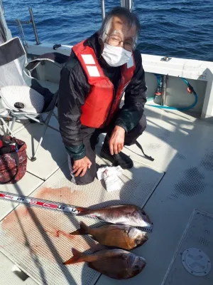 釣り船くわだの2022年2月9日(水)2枚目の写真