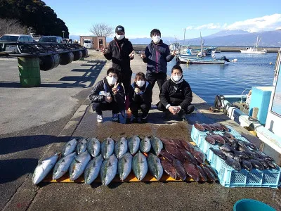 海上つり堀まるやの2022年2月16日(水)1枚目の写真