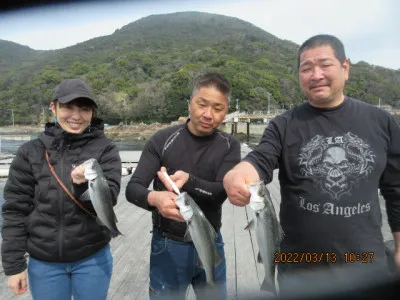 由良海つり公園&釣堀ランドの2022年3月13日(日)1枚目の写真