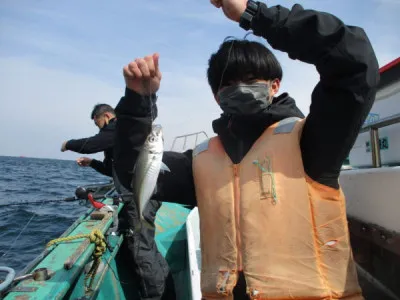 打木屋釣船店の2022年3月23日(水)4枚目の写真