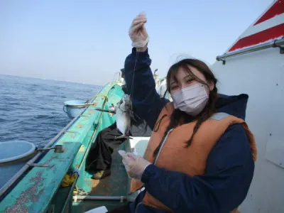 打木屋釣船店の2022年3月25日(金)3枚目の写真