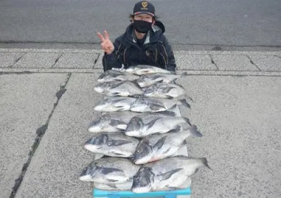 丸銀釣りセンターの2022年3月30日(水)2枚目の写真