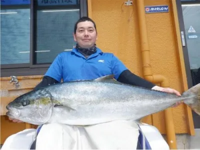 丸銀釣りセンターの2022年4月1日(金)1枚目の写真