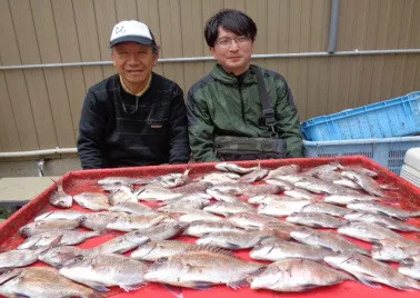 奥村釣船の2022年4月2日(土)3枚目の写真