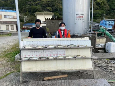 大島フィッシングの2022年4月7日(木)1枚目の写真