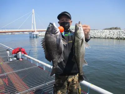尼崎市立魚つり公園の2022年4月9日(土)2枚目の写真