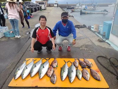 海上つり堀まるやの2022年4月13日(水)1枚目の写真