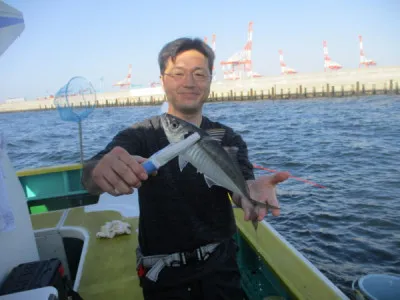 打木屋釣船店の2022年4月12日(火)4枚目の写真