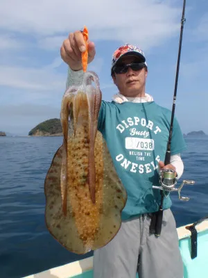 釣り船 久勝丸の2022年4月13日(水)1枚目の写真