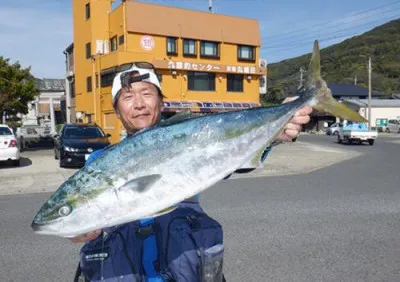 丸銀釣りセンターの2022年4月10日(日)4枚目の写真