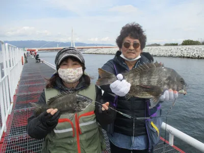 尼崎市立魚つり公園の2022年4月18日(月)1枚目の写真