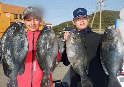 丸銀釣りセンターの2022年4月17日(日)5枚目の写真