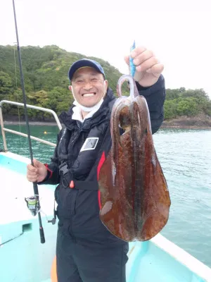 釣り船 久勝丸の2022年4月18日(月)1枚目の写真