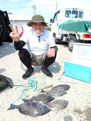 瀬渡し 浜栄丸の2022年4月19日(火)2枚目の写真