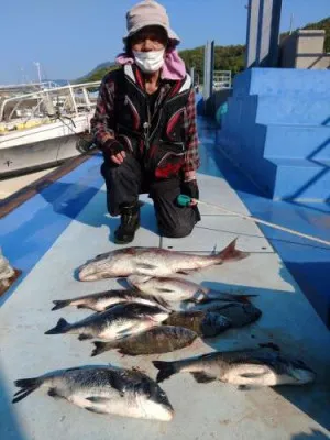 瀬渡し 浜栄丸の2022年4月20日(水)3枚目の写真