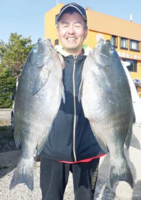 丸銀釣りセンターの2022年4月22日(金)2枚目の写真