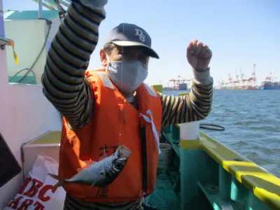 打木屋釣船店の2022年4月30日(土)5枚目の写真