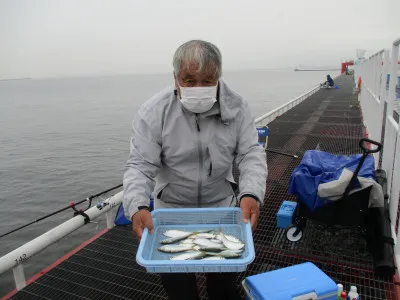 尼崎市立魚つり公園の2022年5月12日(木)1枚目の写真