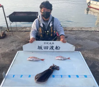 坂田渡船の2022年5月4日(水)1枚目の写真