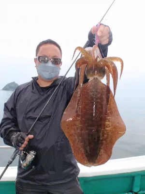 釣り船 久勝丸の2022年5月17日(火)2枚目の写真