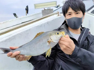 泉佐野マリンライフ（仁王丸・宝来丸・黒潮丸）の2022年5月21日(土)4枚目の写真